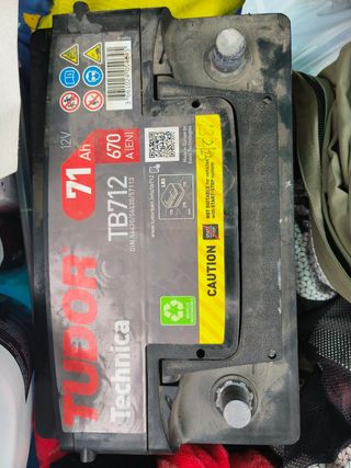 Batería Tudor Technica TB712 - 71Ah y 670A
