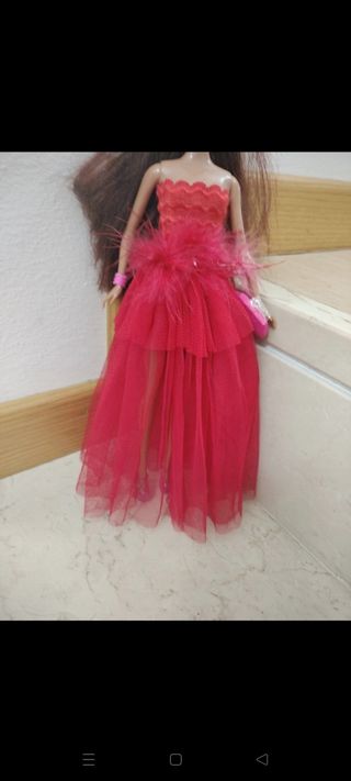 Barbie Gala - Abito rosso piume