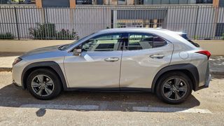 Lexus UX 2020