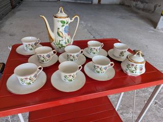 Juego café porcelana dorada