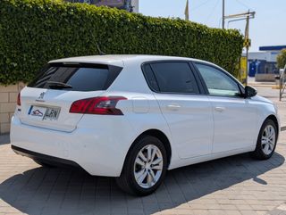 Peugeot 308 1.5BlueHdi 130Cv Automático Allure 