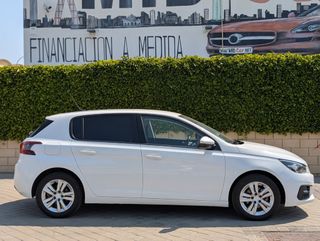 Peugeot 308 1.5BlueHdi 130Cv Automático Allure 