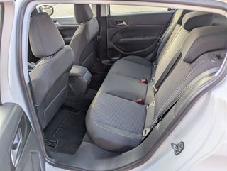 Peugeot 308 1.5BlueHdi 130Cv Automático Allure 