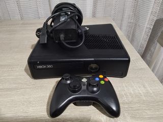 Xbox 360 negra - consola y mando