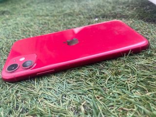 iPhone 11 rojo - Como nuevo