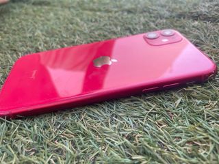 iPhone 11 rojo - Como nuevo