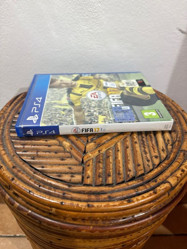 FIFA 17 PS4 (PlayStation 4)
