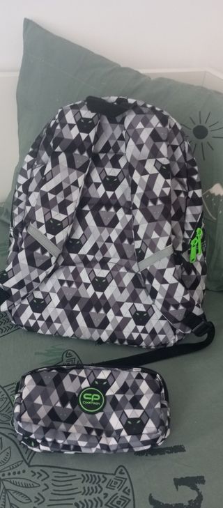Mochila Coolpack y estuche escolar