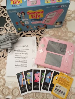 Nintendo 2DS rosa-bianco, Tomodachi Life