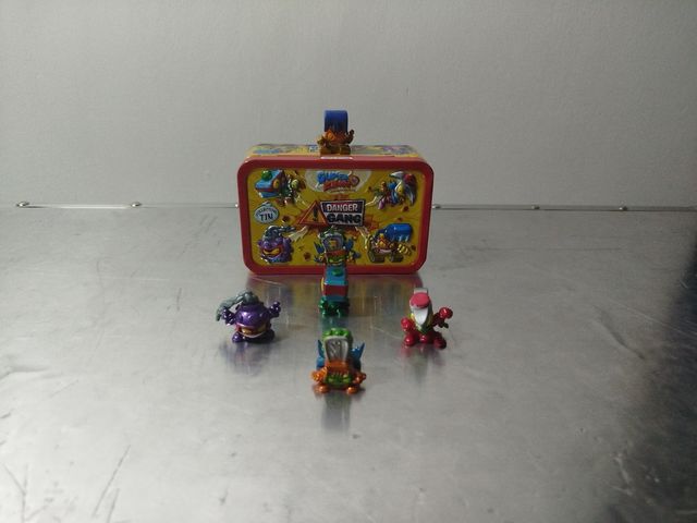SuperThings - caja metálica con 5 figuras