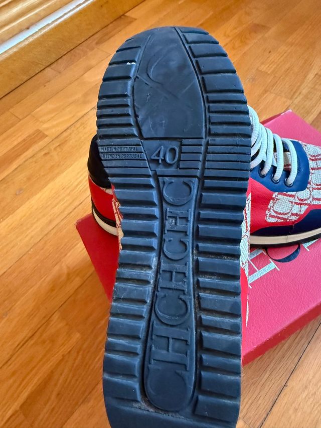 Zapatillas Carolina Herrera roja y beige