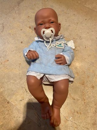 Muñeco bebé reborn - Ropa azul y blanca