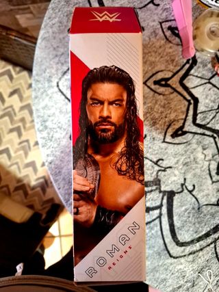 Figura Roman Reigns WWE Ultimate Edition 