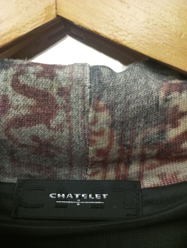 Vestido marrón y naranja estampado