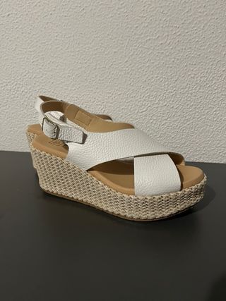Sandalias Pitillos blancas esparto