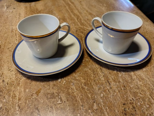 2 tazze caffè/tè in porcellana, elegante bordo oro