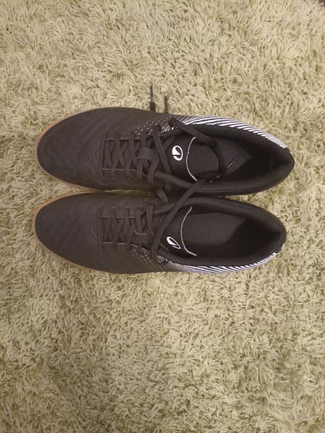 Zapatillas Kipsta fútbol sala - Negras