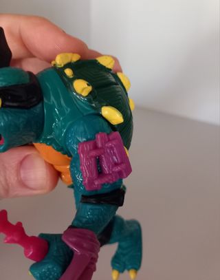 TMNT 1990 Slash ~ Playmates Toys