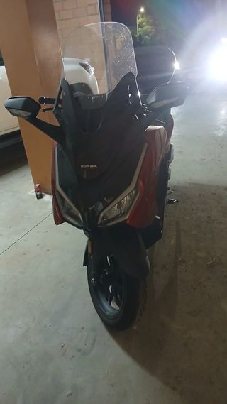 Honda SH125i - Moto Scooter