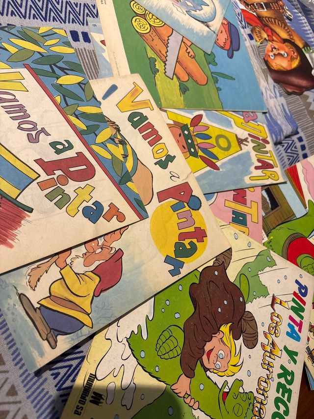 cuadernos de pintar retro años 70/80