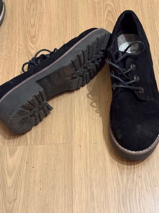 Zapato tipo Oxford con plataforma talla 41