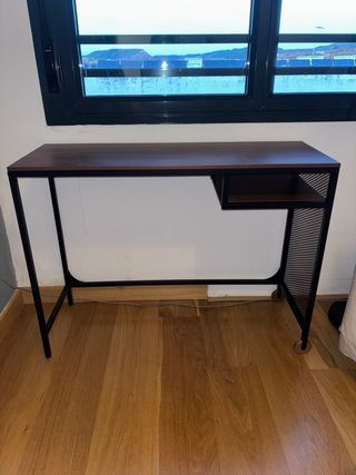 Escritorio industrial FJÄLLBO - IKEA