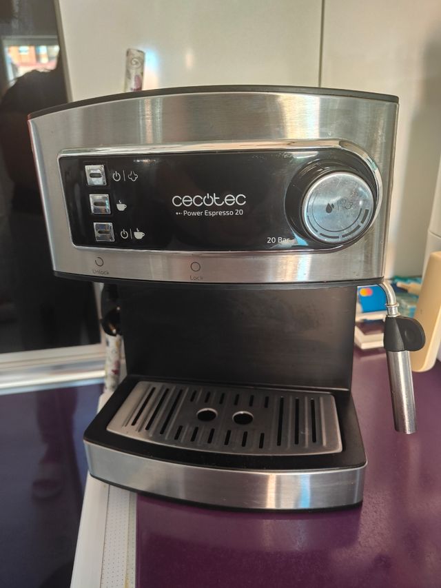 Cafetera Cecotec Power Espresso 20