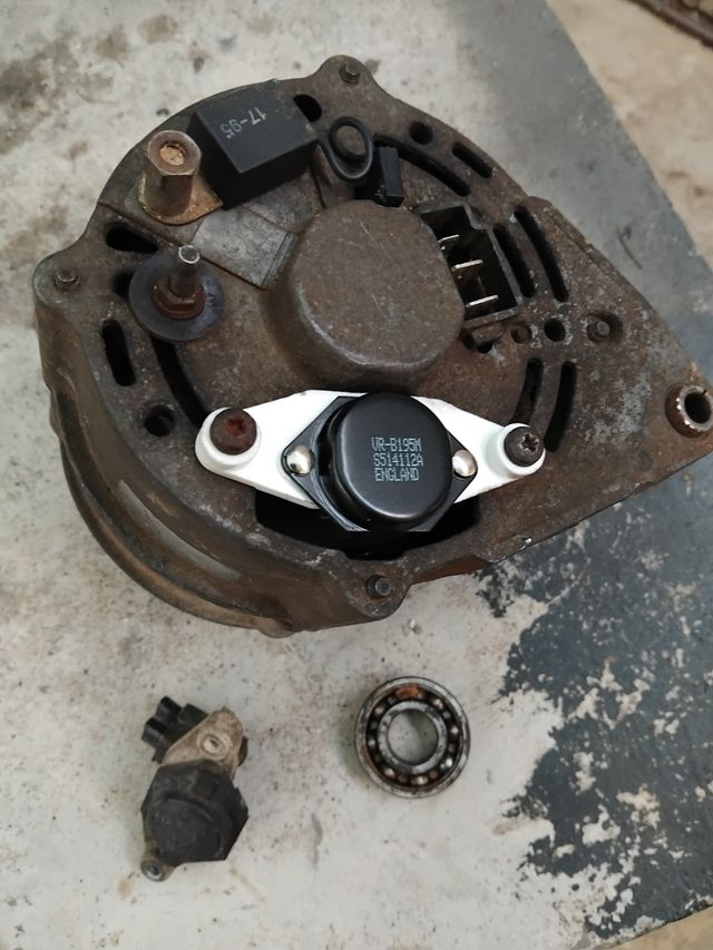 Alternador Ford Fiesta Mk2 MK3 - Usado