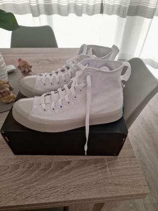 Converse Chuck Taylor blancas