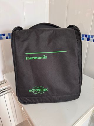 Thermomix TM6 - Ocasión
con bolsa de viaje.
