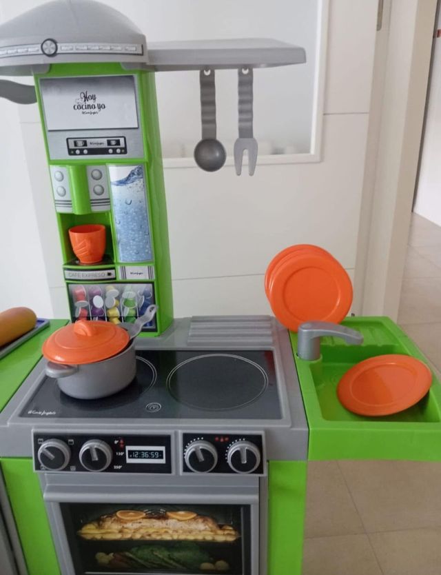 Cocinita juguete bebé - Utensilios