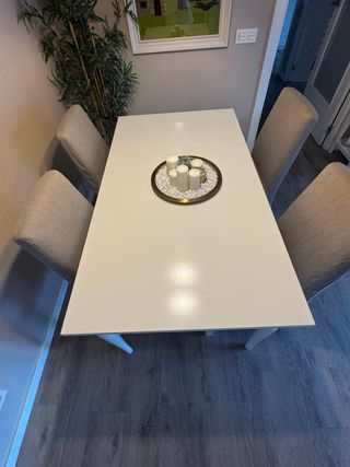 Mesa comedor IKEA + 4 sillas
