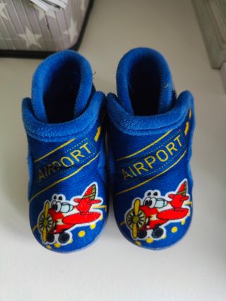 Zapatillas de casa bebé. Talla 20