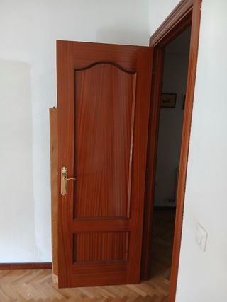 Puerta interior madera 