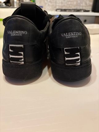 Scarpe Valentino Garavani Uomo - Nere