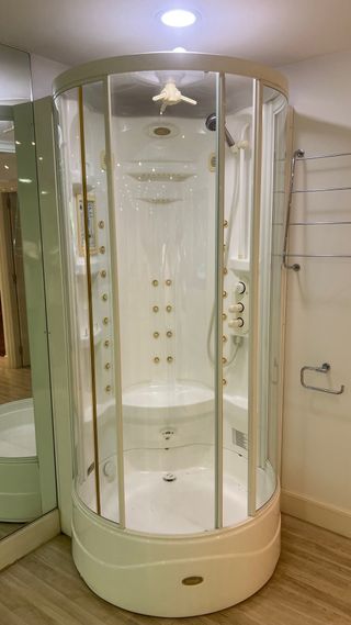 Ducha hidromasaje jacuzzi - Blanca