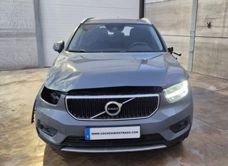 VOLVO XC40 1.5 T3 Momentum Auto 163cv 2021