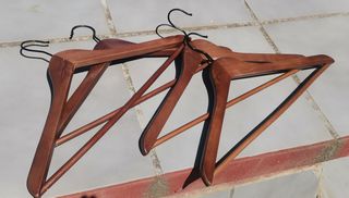 4 Perchas madera marrón lote