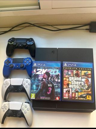 PS4 (PlayStation 4) + 4 mandos