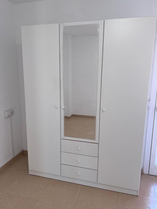 Armario 3 puertas blanco 1.50 m ancho 2 m de largo