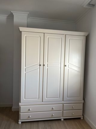 Armario 3 puertas blanco - pino