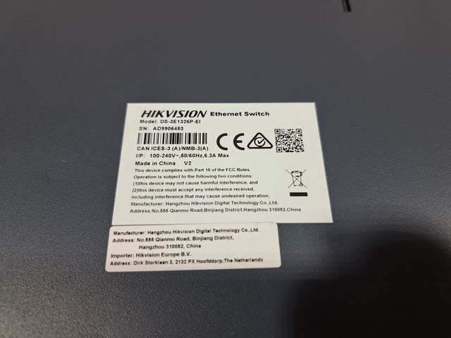 Switch 10/100 HIKVISION a 24 porte