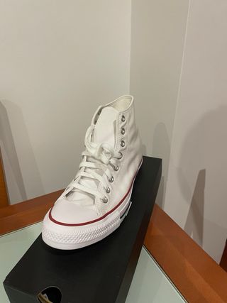 Converse Chuck Taylor blancas altas