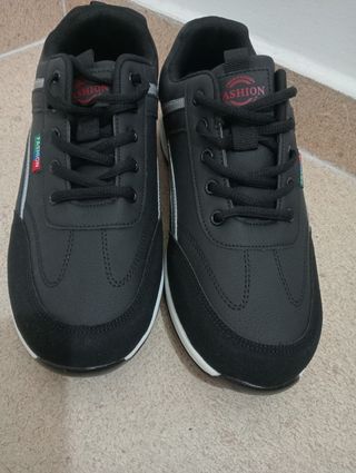 Zapatillas negras hombre