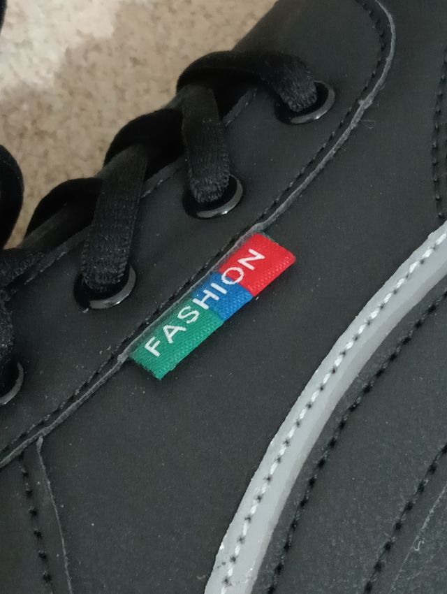 Zapatillas negras hombre