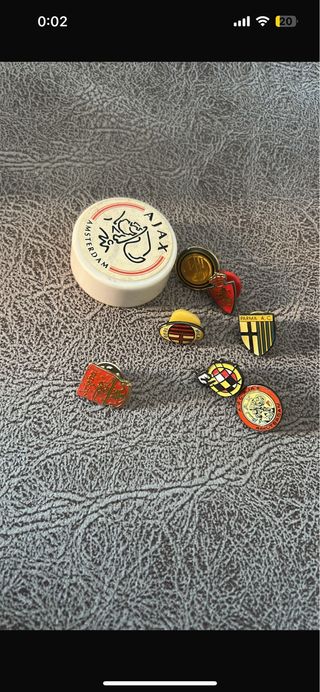 Pins fútbol vintage: 8 unidades