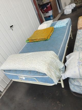 Variedad camas almacén