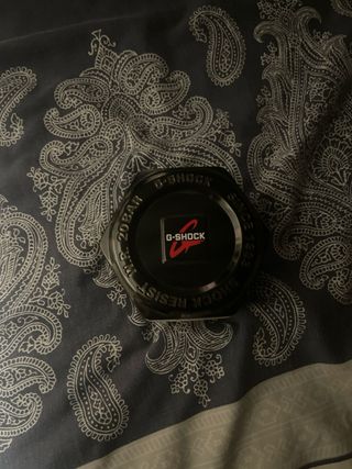 G-Shock Reloj - Negro y Dorado