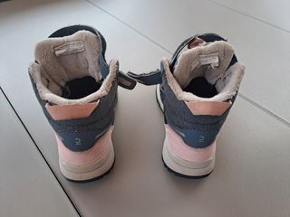 Botas montaña niña talla 26-27