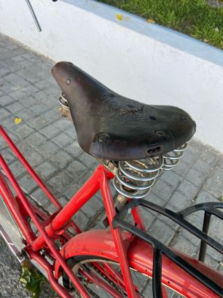 Bicicleta clásica BH roja